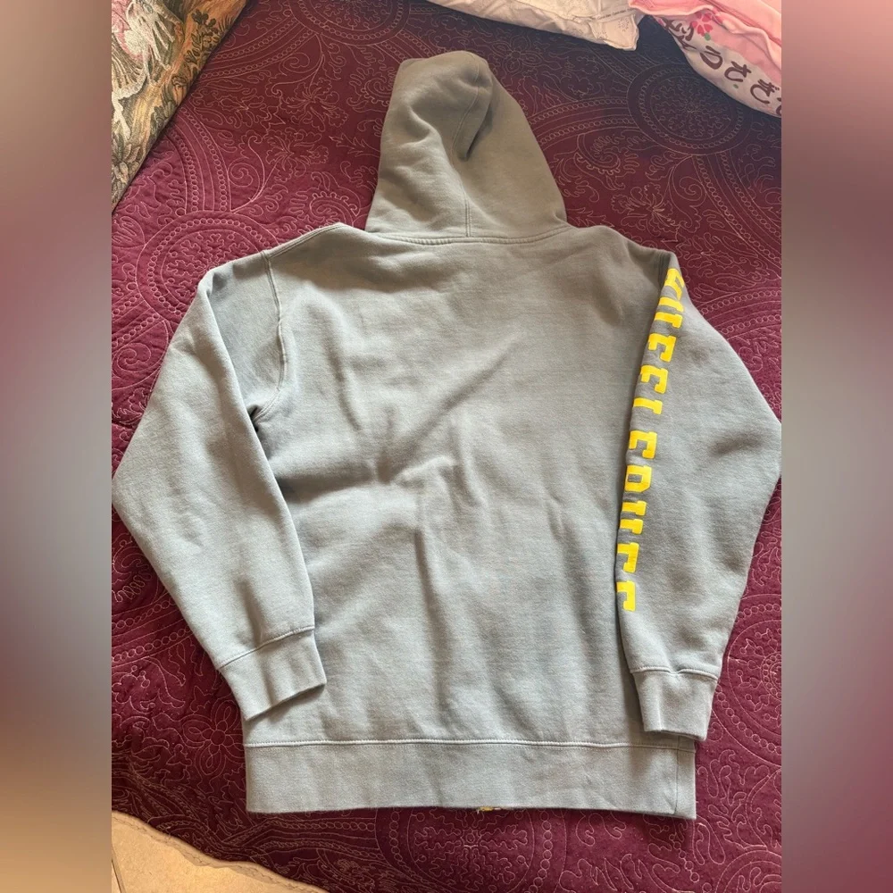 Universal Studios The Wizarding World of Harry Potter Hufflepuff Zip Up Jacket - Picture 7 of 9